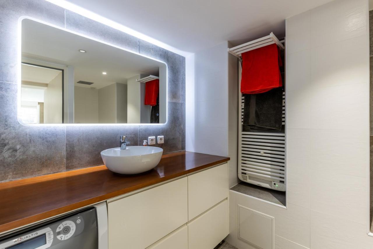 Appartement 50M2 Parfait Etat Avec Piscine Privee Bordeaux Luaran gambar